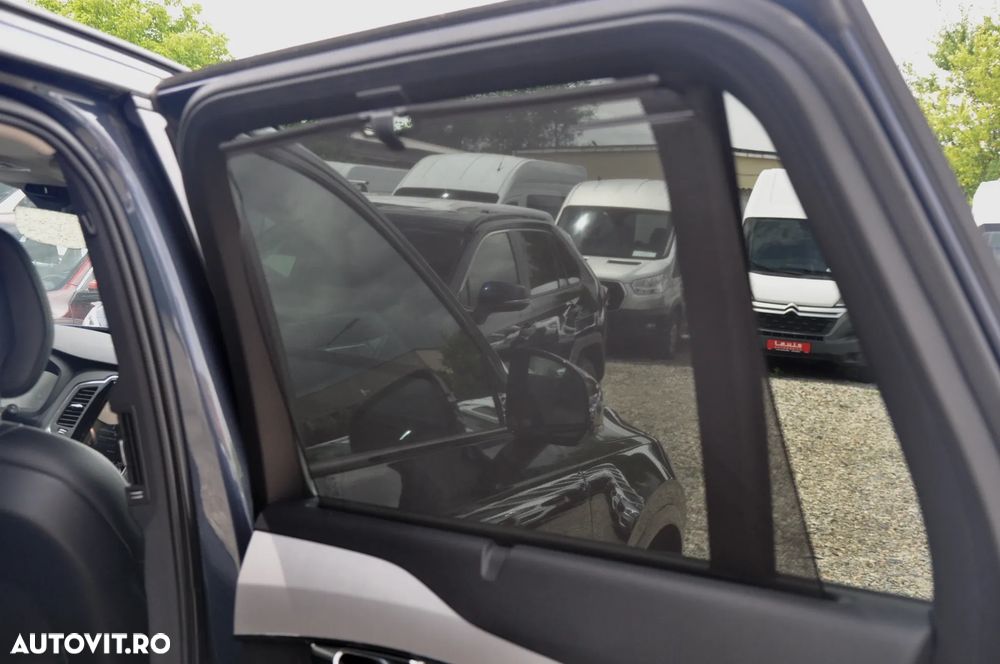 Volvo XC 90 - 32