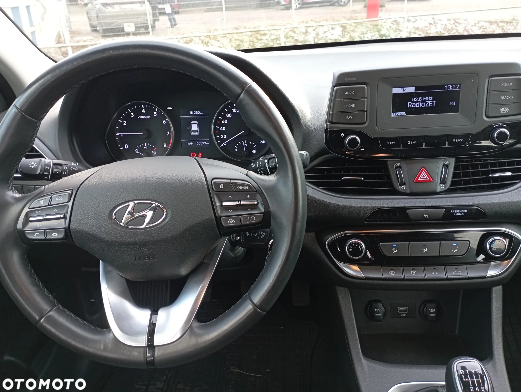 Hyundai i30 1.5 DPI Classic + - 7