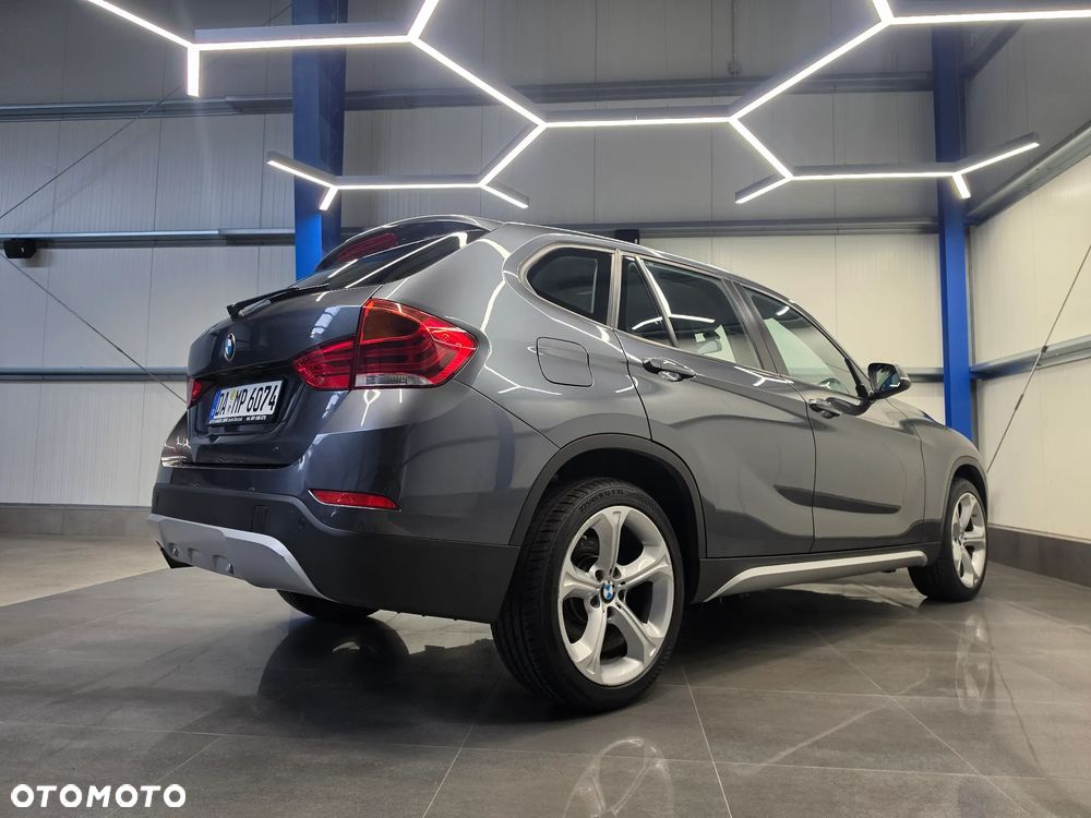 BMW X1 sDrive18d xLine - 17