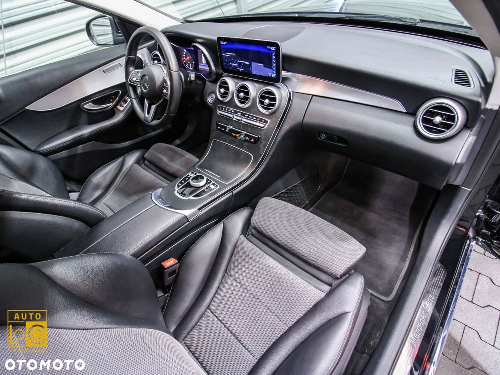 Mercedes-Benz Klasa C 300 d 9G-TRONIC Avantgarde - 9