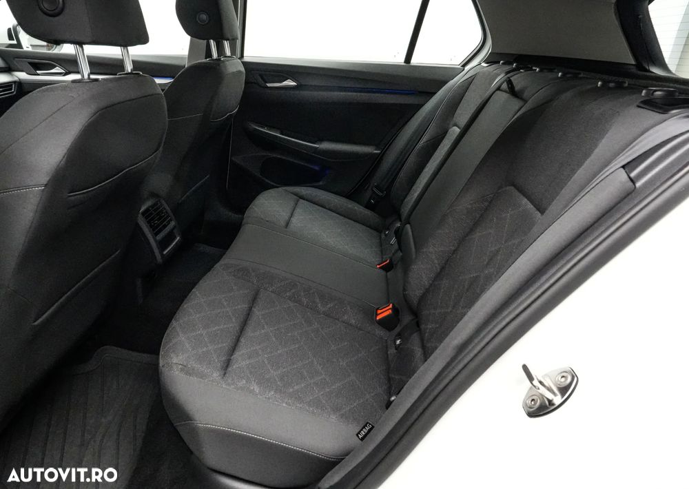 Volkswagen Golf 1.5 eTSI MHEV 150CP DSG Style - 16