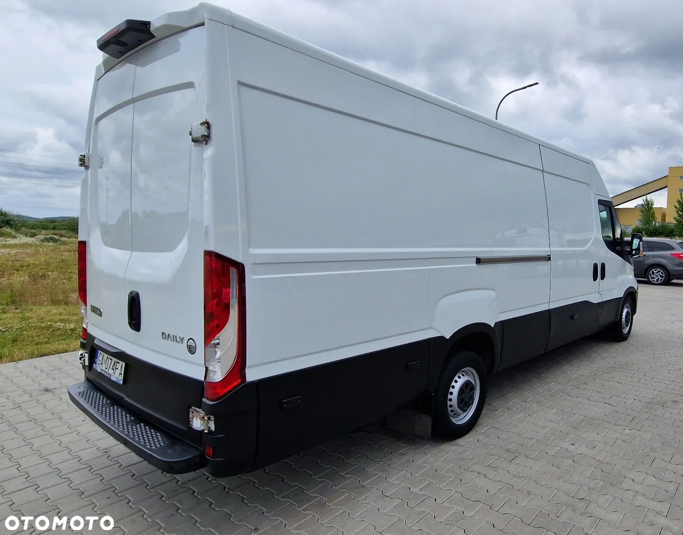 Iveco DAILY 35S18 - 4
