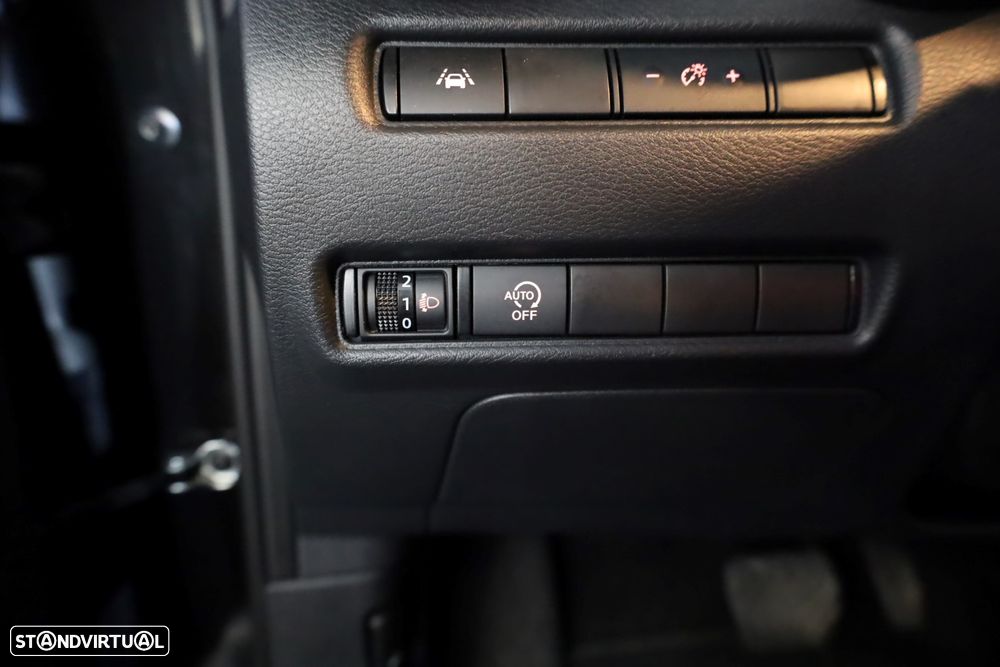 Nissan Juke 1.0 DIG-T N-Connecta DCT - 35