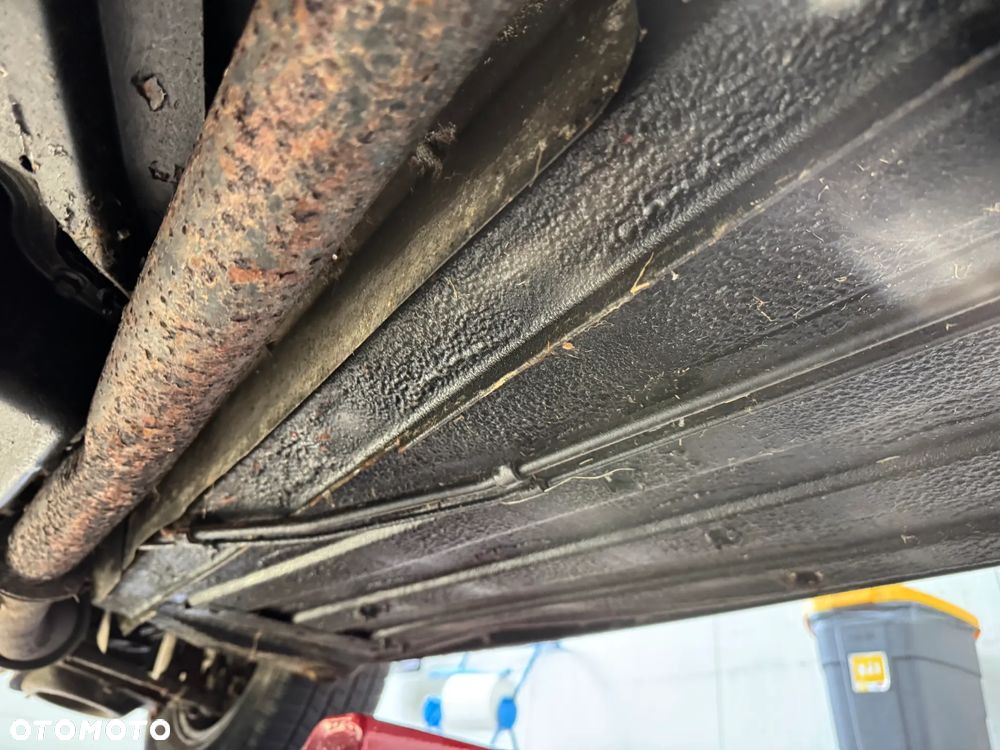 Jaguar Daimler 4.0i - 38