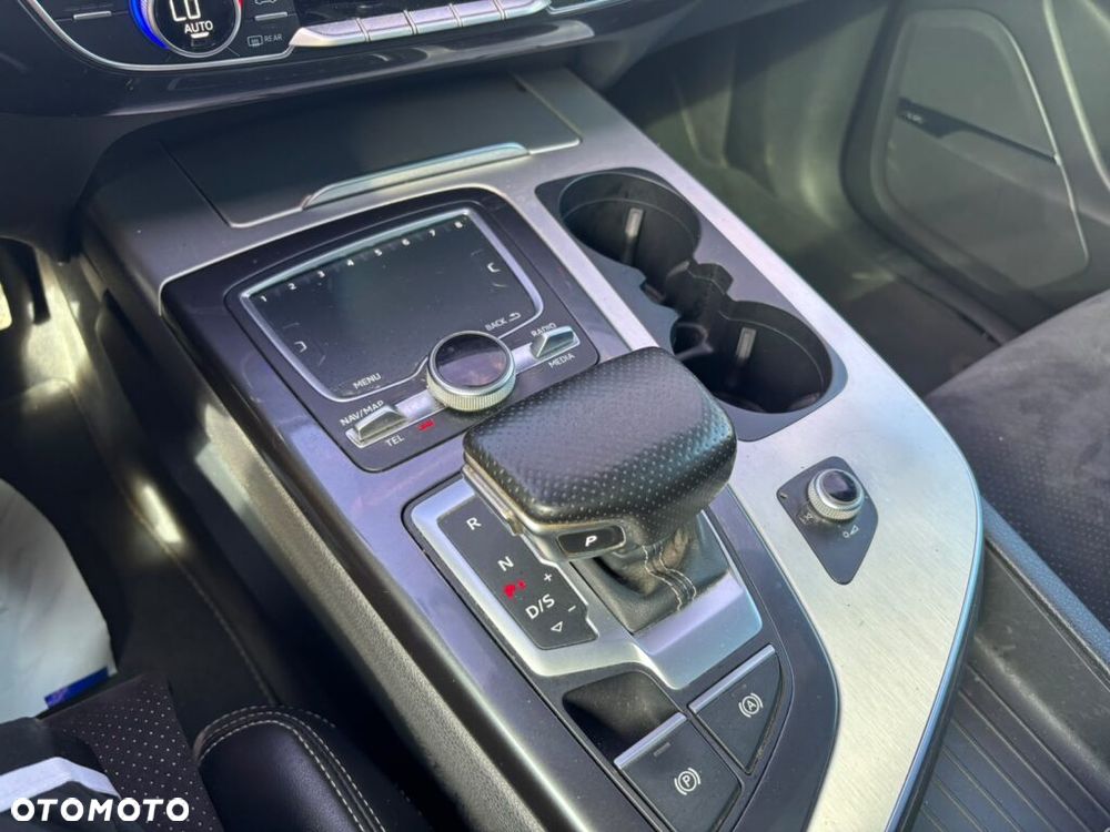 Audi Q7 3.0 TDI Quattro Tiptronic - 11
