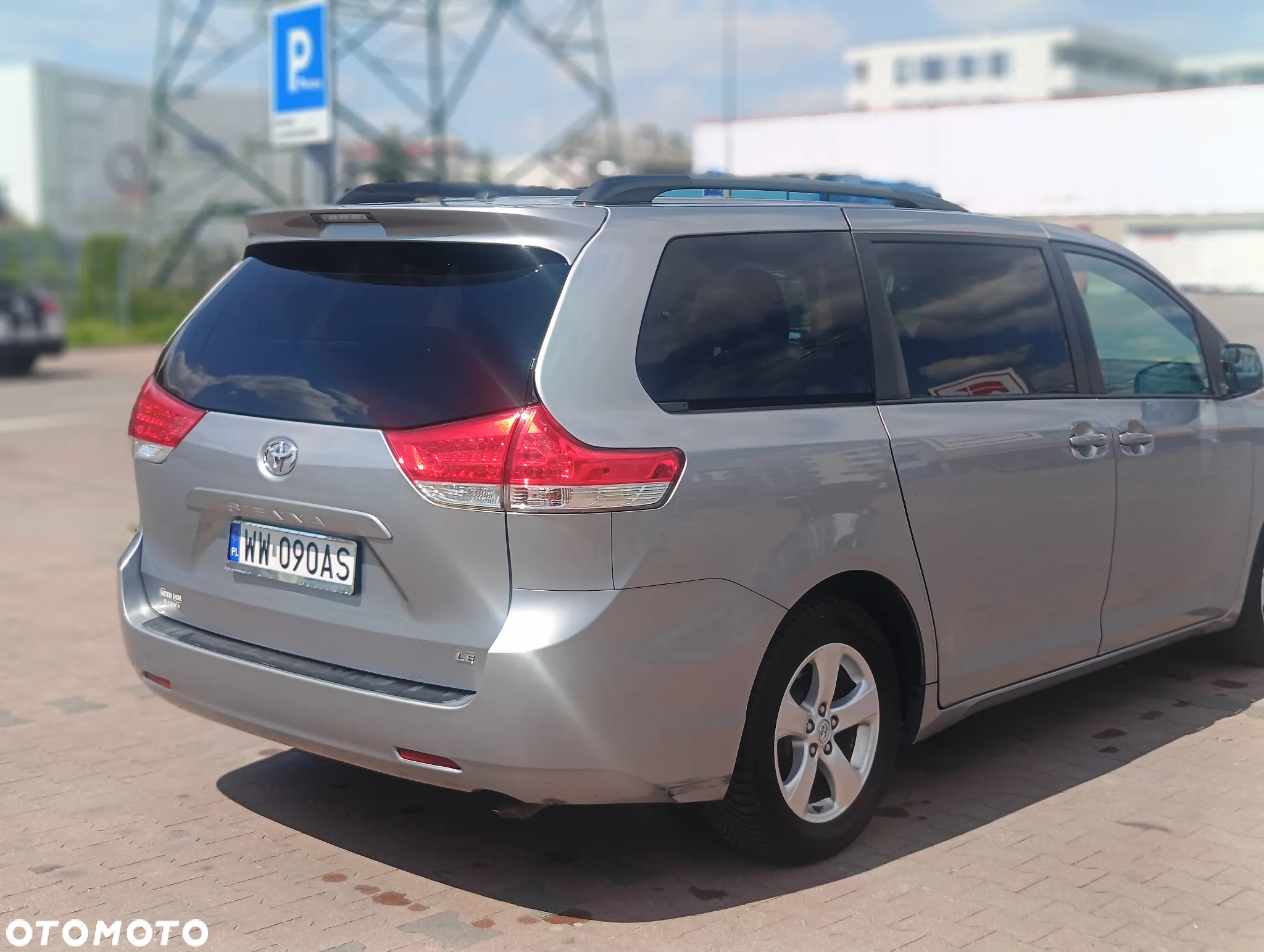 Toyota Sienna 3.5 V6 SE - 3