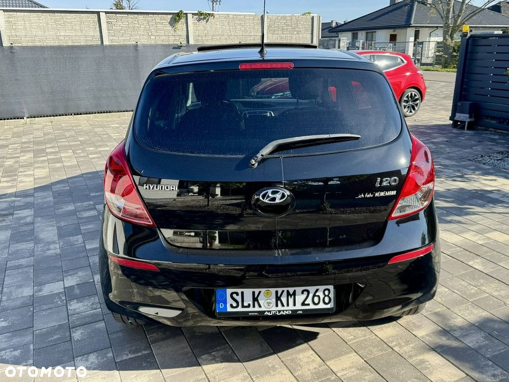 Hyundai i20 - 18