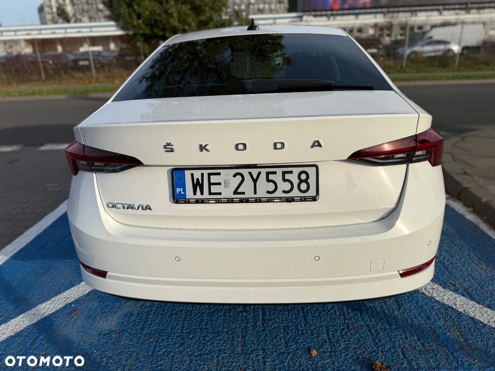 Skoda Octavia 1.5 TSI ACT Ambition - 4