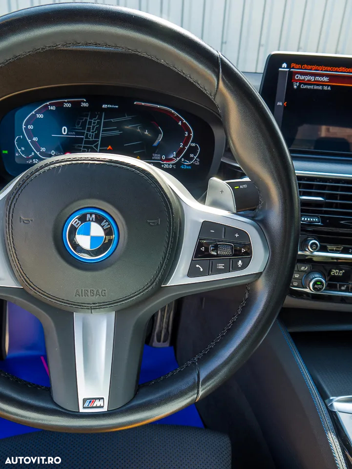 BMW Seria 5 530e Aut. M Sport Edition - 22