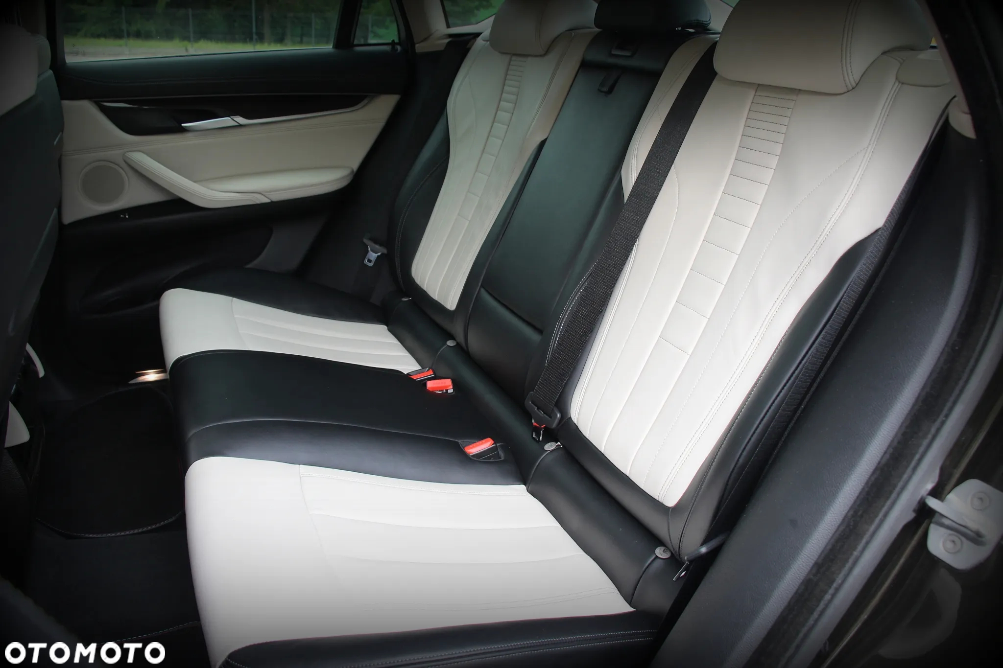 BMW X6 xDrive30d - 12