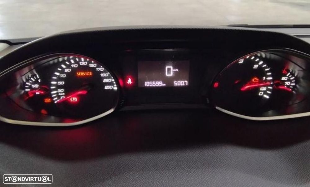 Peugeot 308 SW — fotografia 3