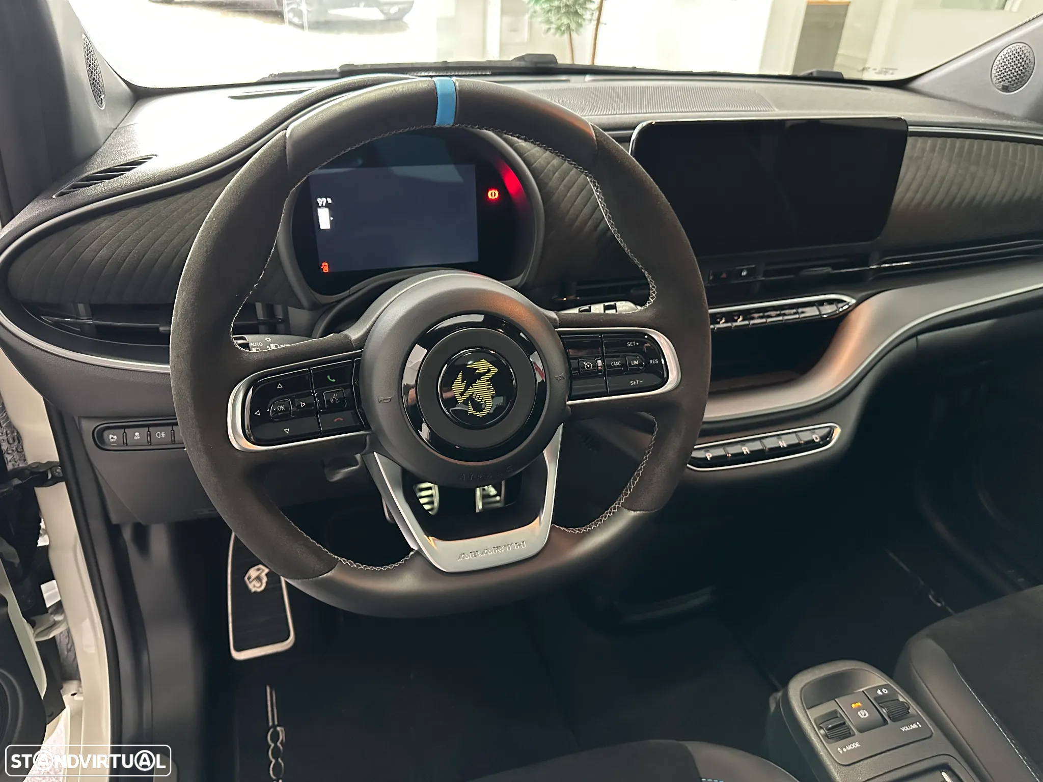 Abarth 500e Scorpionissima - 14