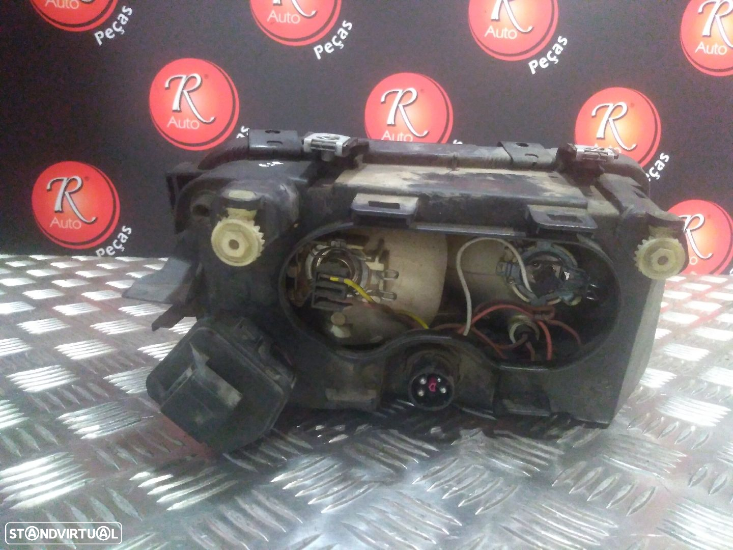 Ótica Esq Audi A3 (8L1) - 4