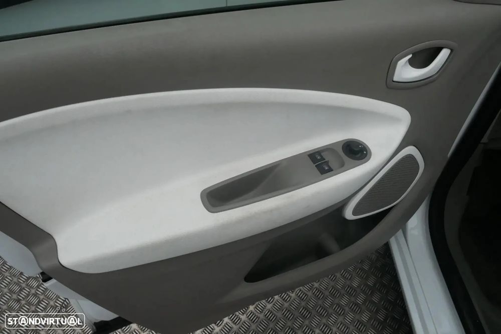 Renault Zoe (c/ Bateria) Life 40 Carga Rápida - 10