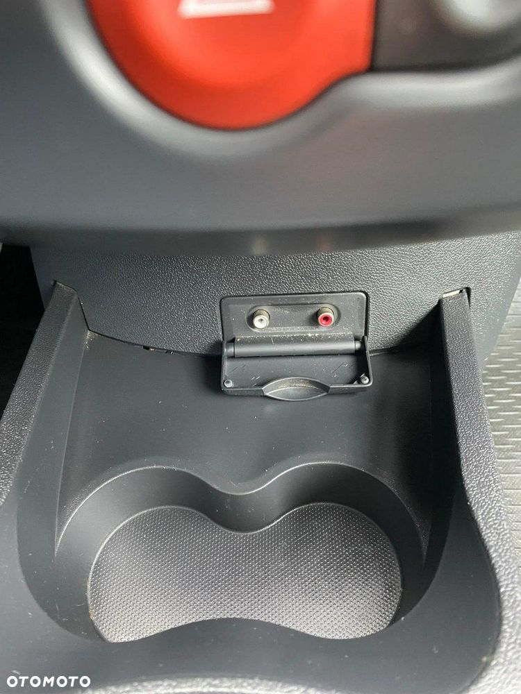 Renault Clio 1.2 16V 75 GPS - 17