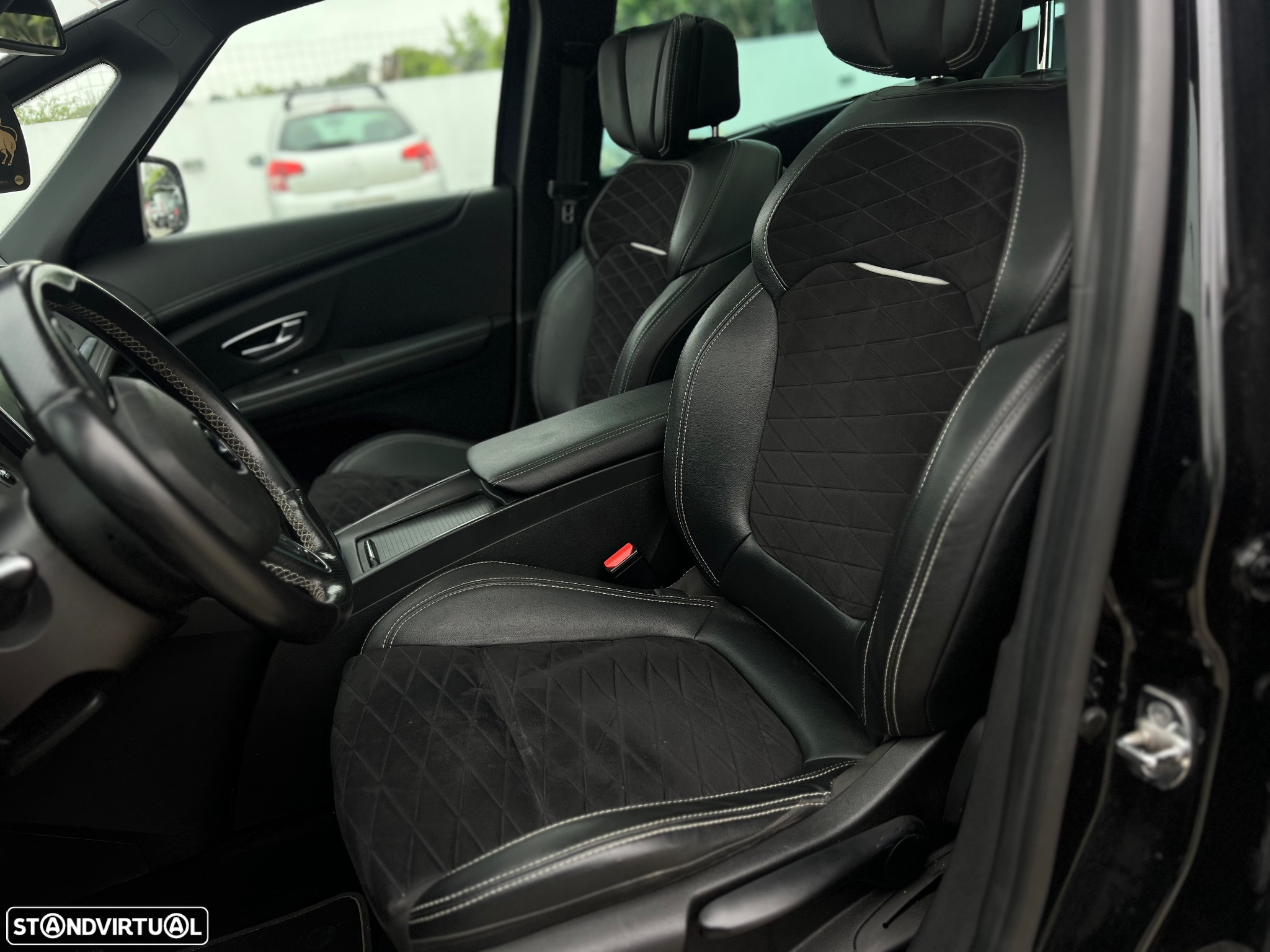 Renault Grand Scénic 1.7 Blue dCi Bose Edition EDC - 14