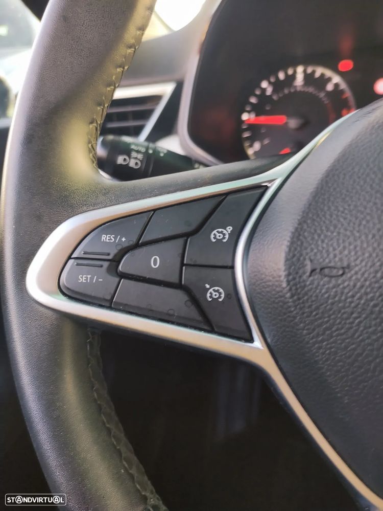 Renault Clio 1.5 Blue dCi Evolution - 10