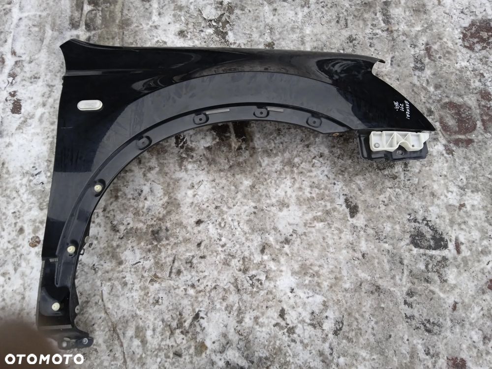 BŁOTNIK NISSAN QASHQAI 07-10 PRAWY KOD KOLORU Z11 - 1