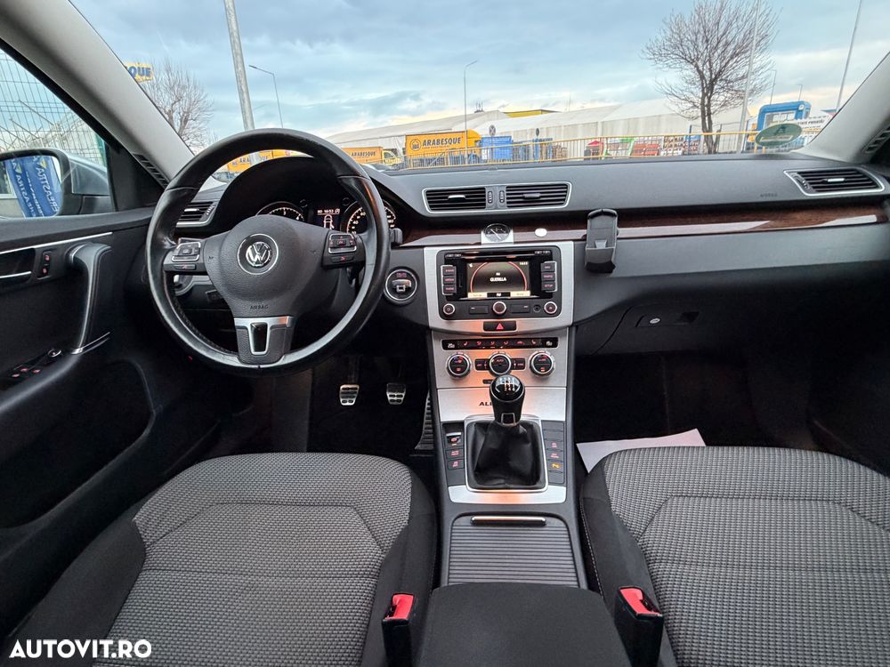 Volkswagen Passat 2.0 TDI BlueMotion Technology Highline - 6