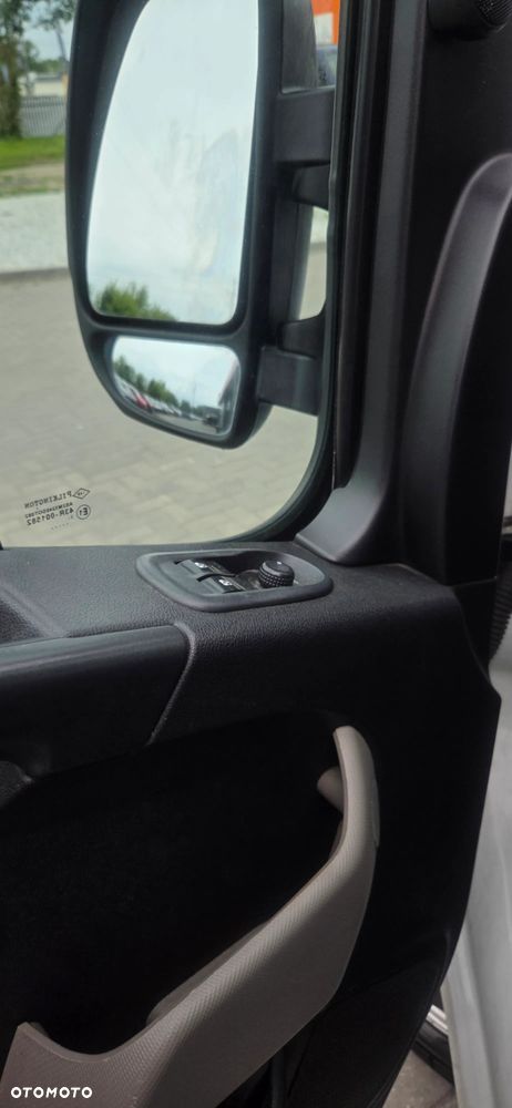 Renault Master - 25