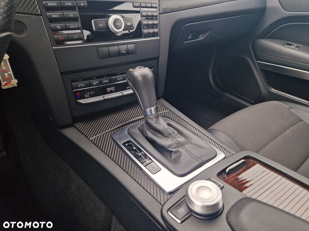 Mercedes-Benz Klasa E - 17