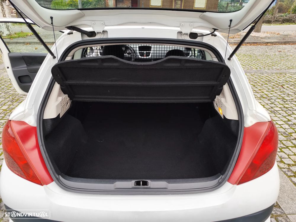 Peugeot 207 1.4 HDi Urban - 16