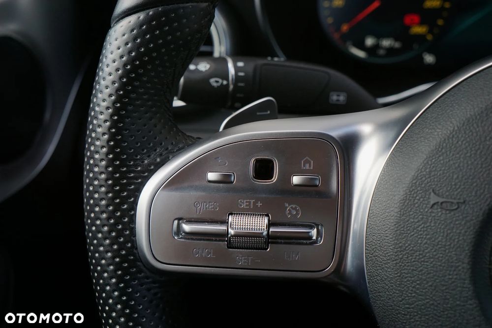Mercedes-Benz Klasa C 200 4MATIC 9G-TRONIC - 23