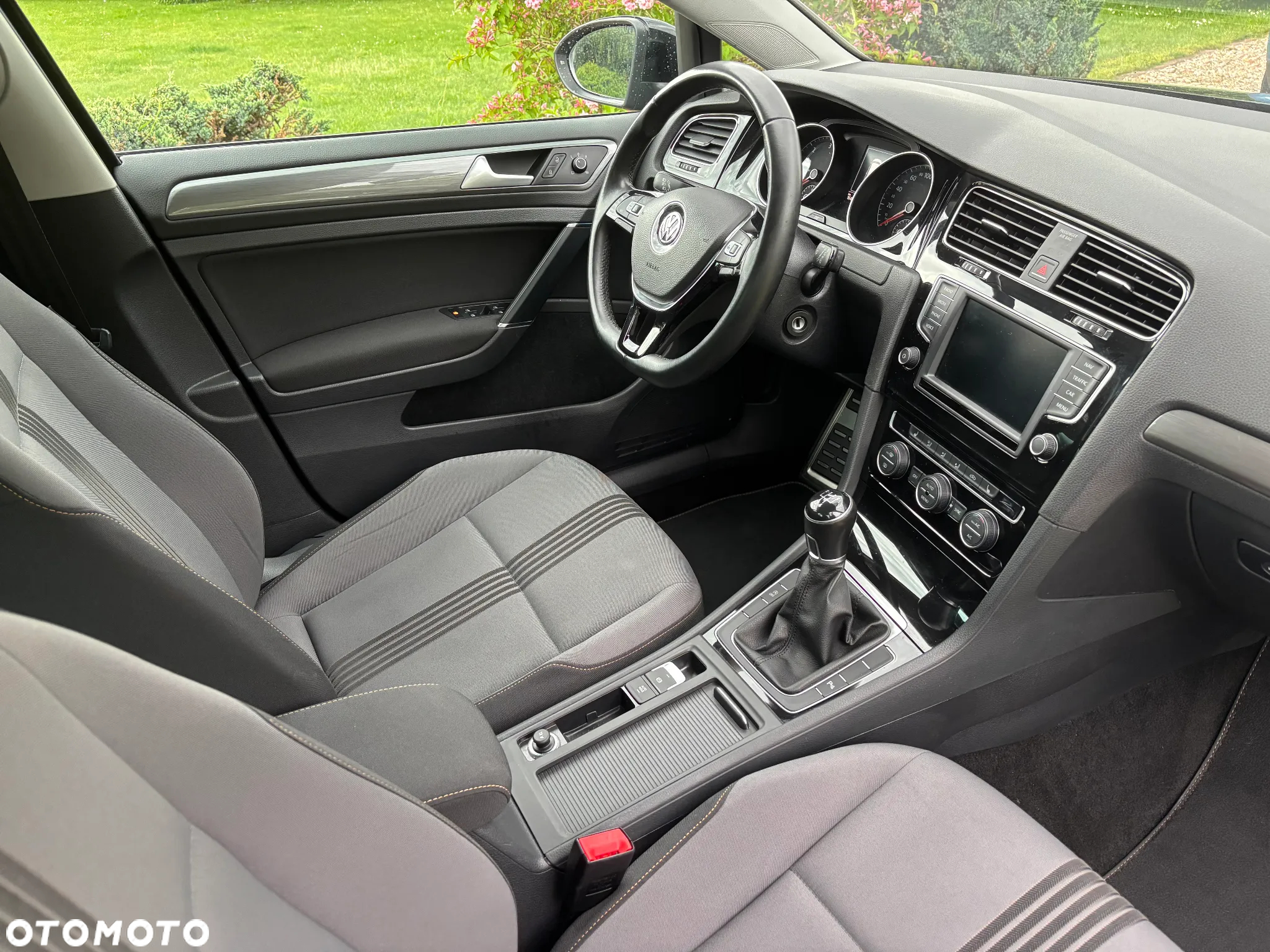 Volkswagen Golf 1.6 TDI BlueMotion Technology Allstar - 4
