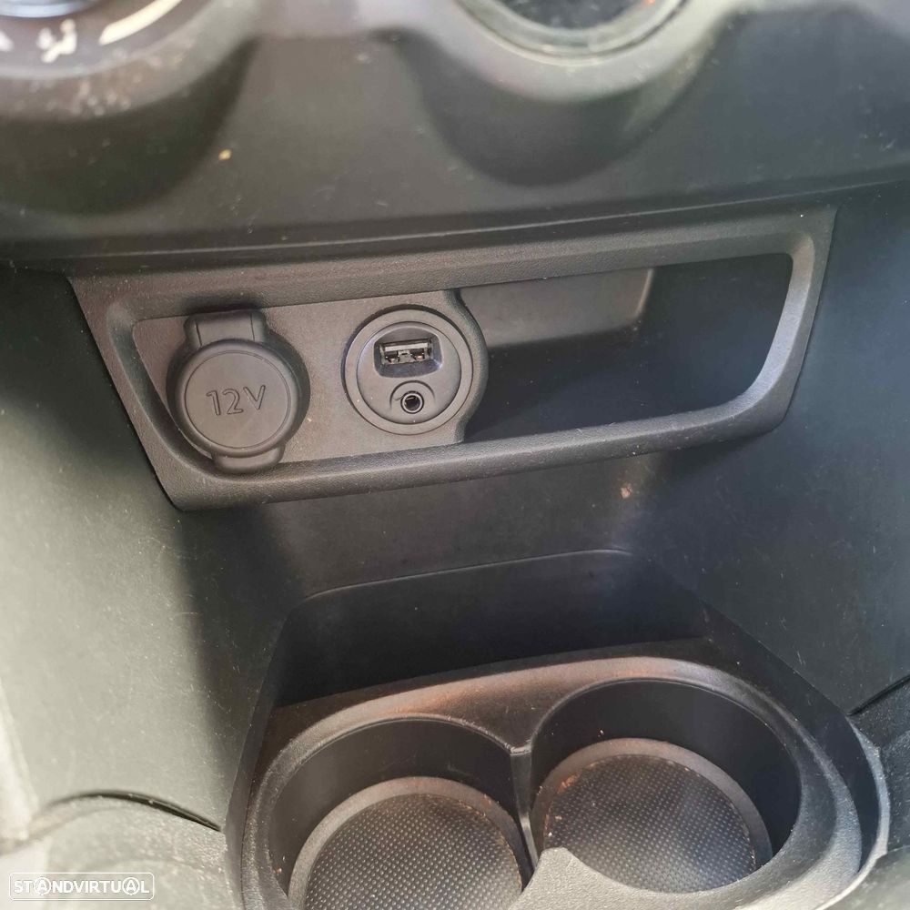 Peugeot 208 1.6 BlueHDi Style - 24