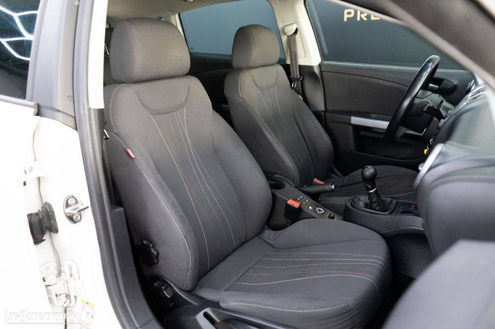 SEAT Leon 1.6 TDI DPF Ecomotive Sport - 38