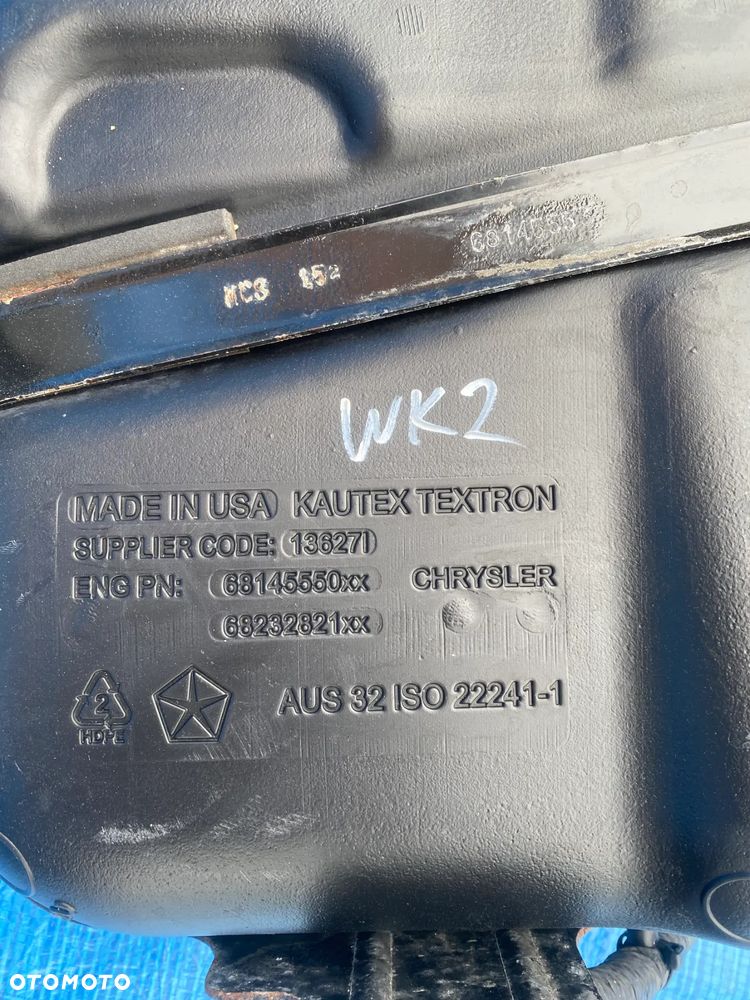 ZBIORNIK PŁYNU POMPA POMPKA STEROWNIK MODUŁ ADBLUE JEEP GRAND CHEROKEE WK2 3.0 CRD 68145550  68232821 - 3