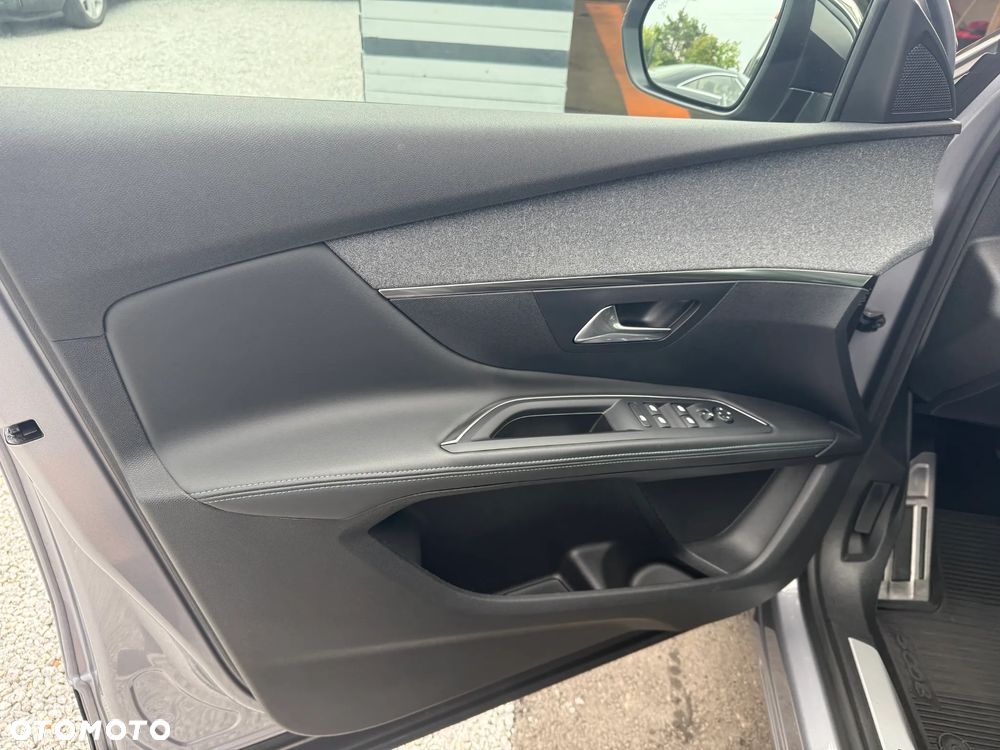 Peugeot 5008 BlueHDI 180 EAT8 Crossway - 11