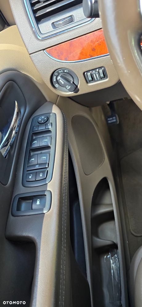 Chrysler Town & Country 3.6 Touring - 28