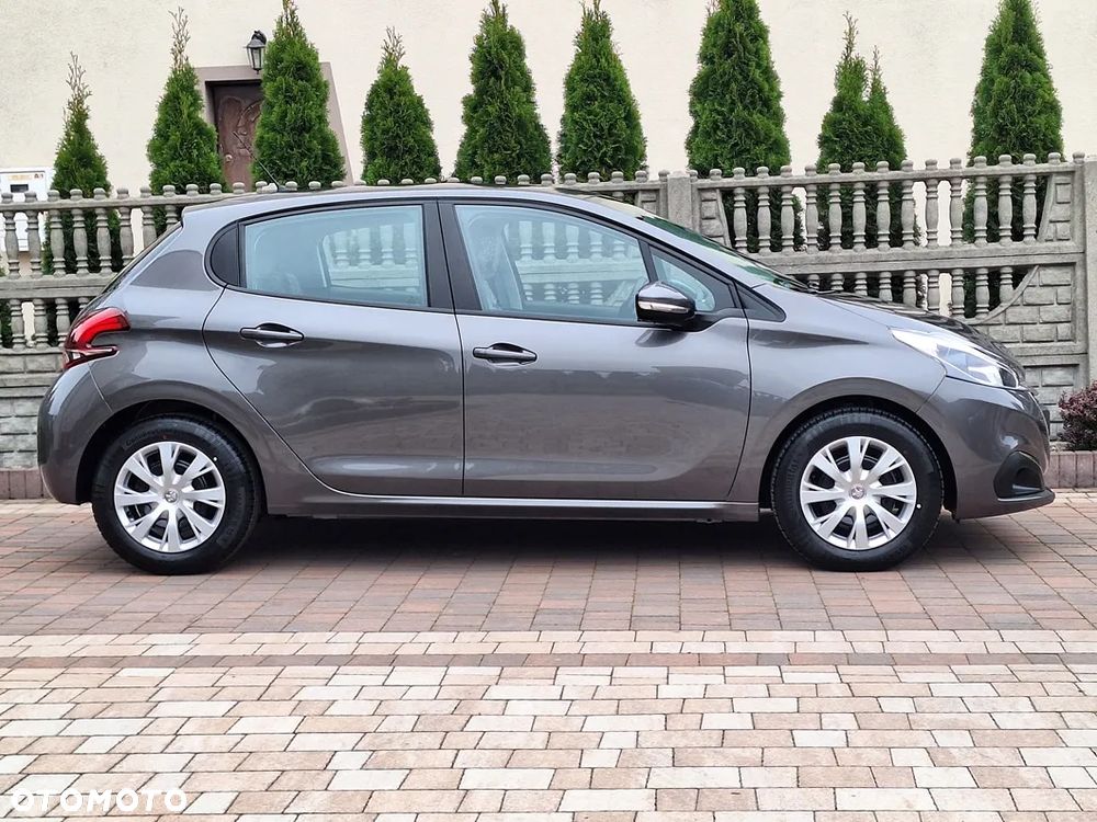Peugeot 208 1.2 PureTech Allure - 22