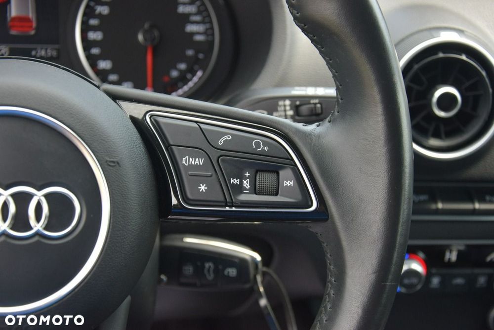 Audi A3 Sportback 1.0 TFSI design - 38