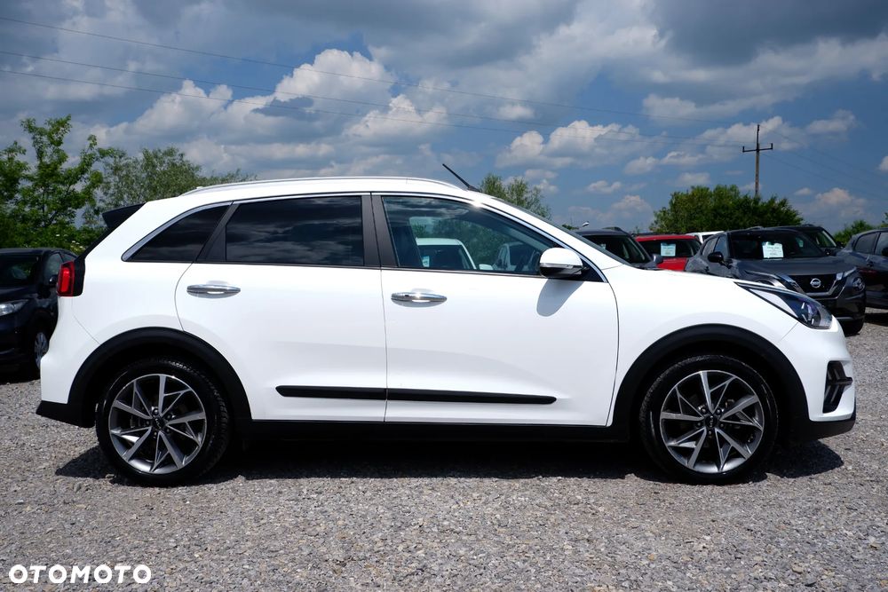 Kia Niro 1.6 GDI Hybrid L Business Line - 30