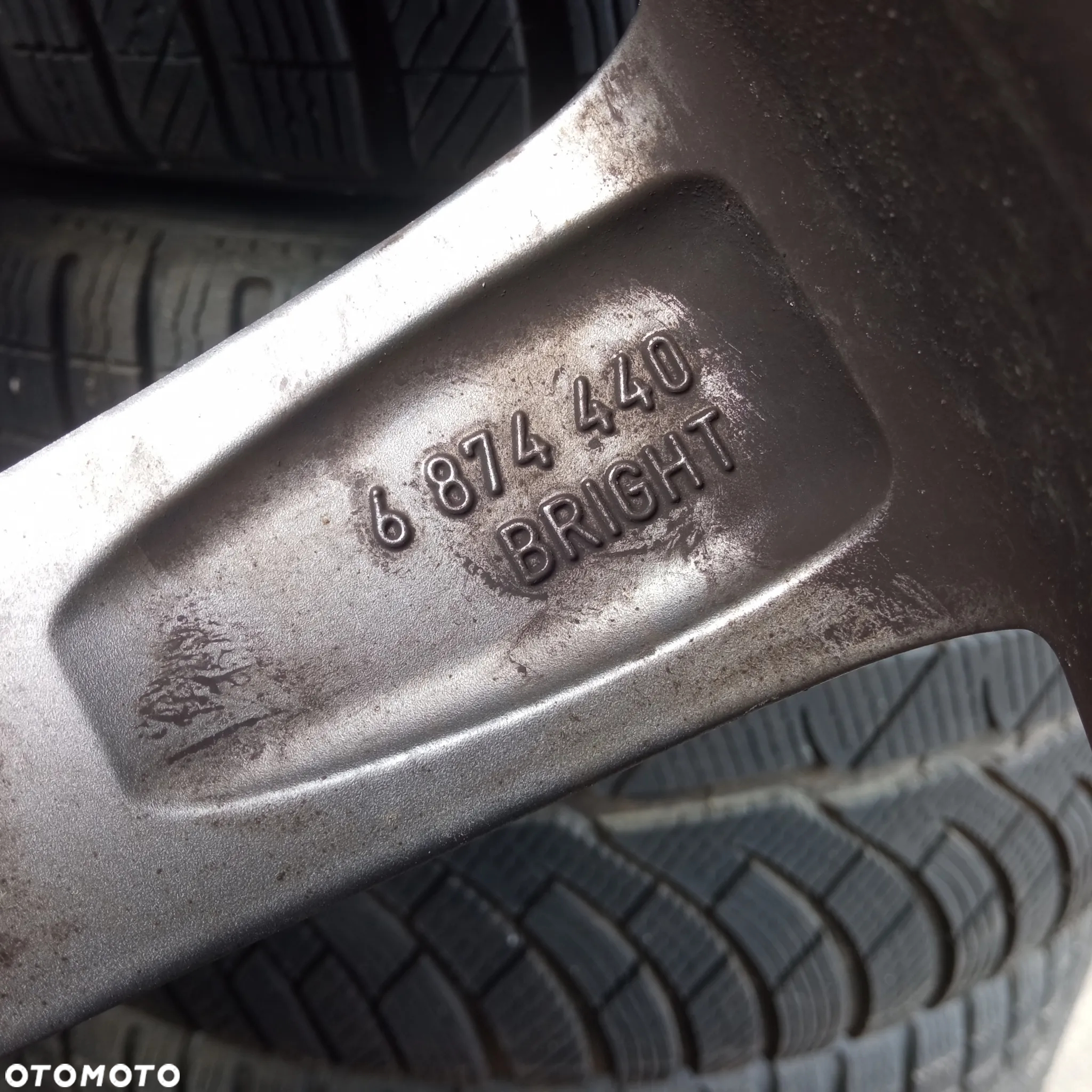 FELGA 18 BMW 5 G30 G31 G32 18' ET30 6874440 BRIGHT ORYGINAŁ - 2