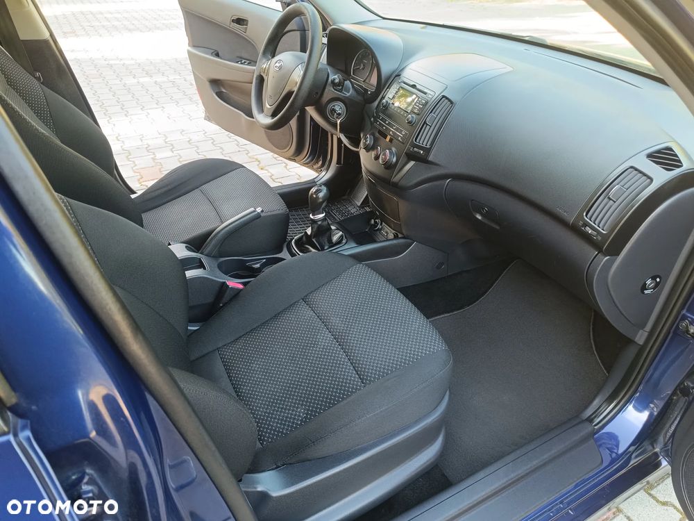 Hyundai i30 1.4 Blue Comfort - 19
