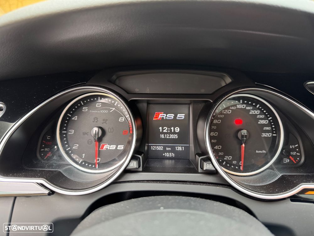 Audi RS5 4.2 FSi quattro S tronic - 38