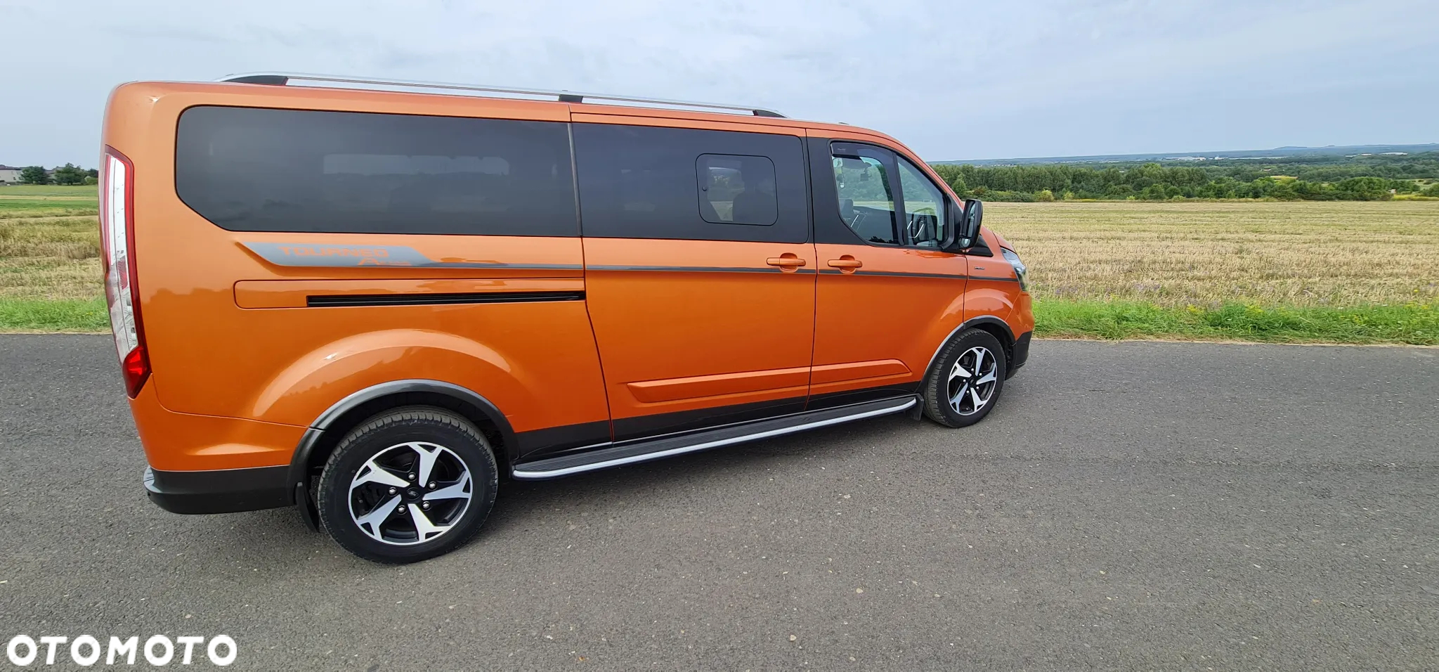 Ford Tourneo Custom 320 L2H1 VA Autm Active - 11
