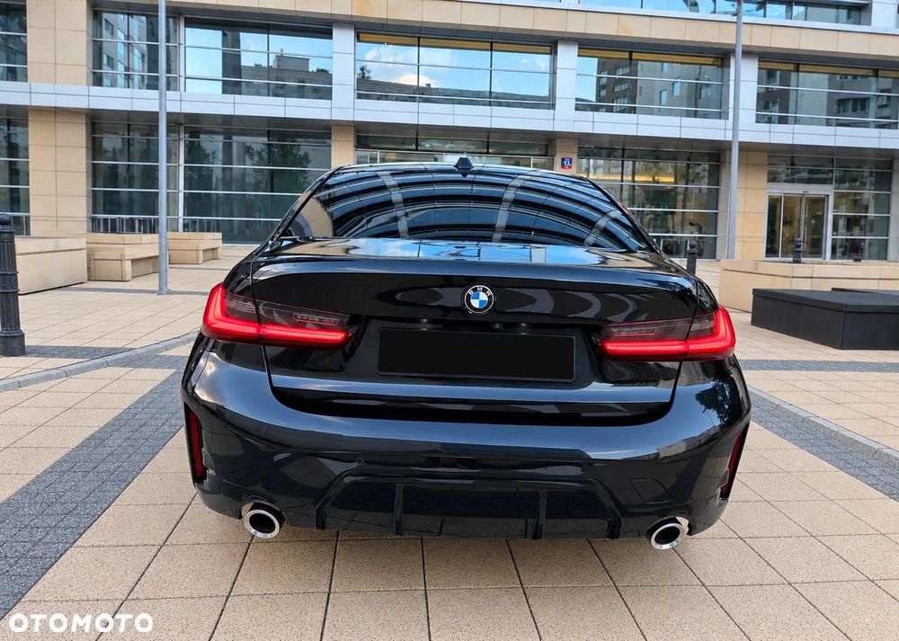 BMW Seria 3 320d xDrive MHEV M Sport sport - 7
