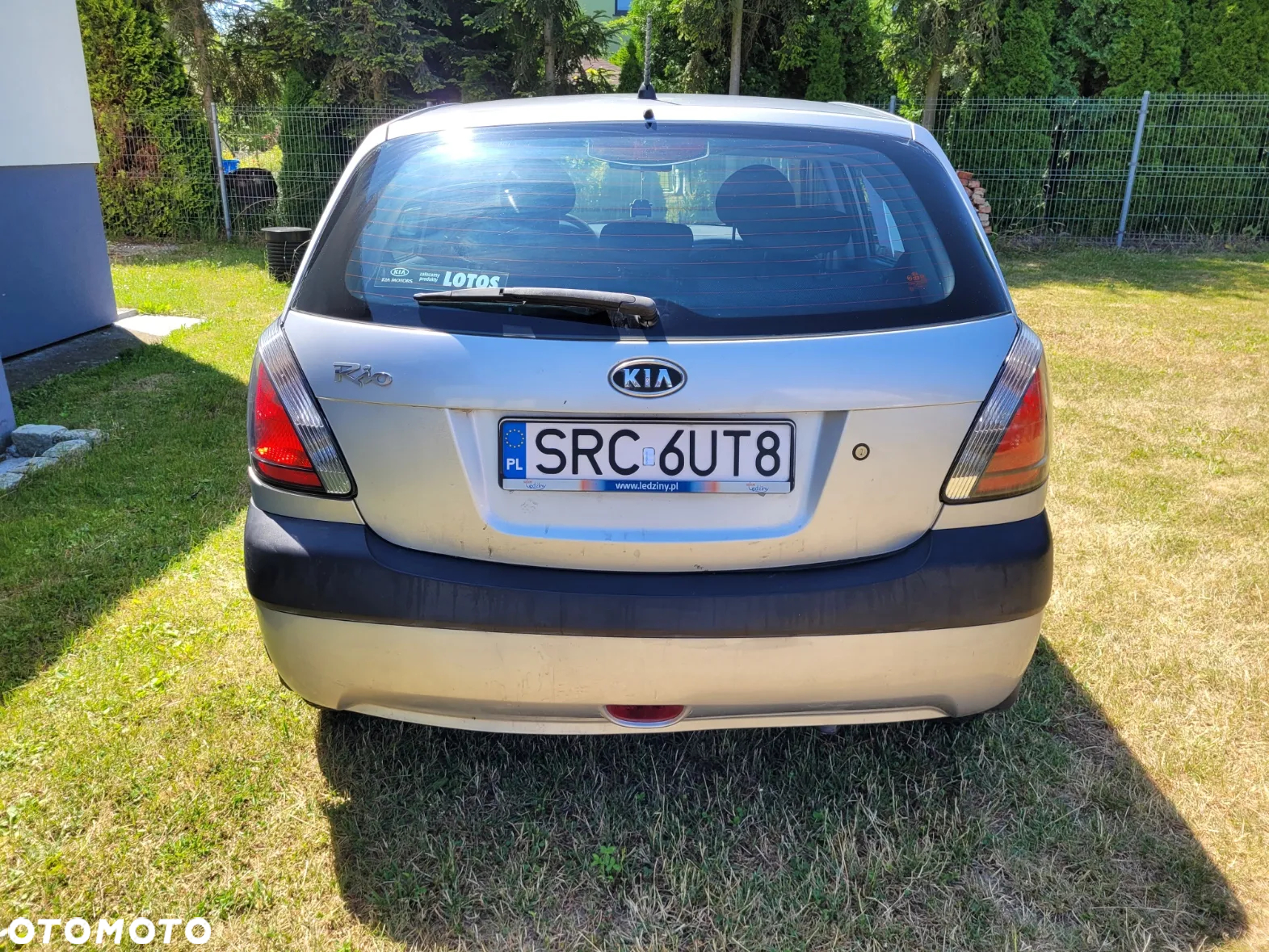 Kia Rio - 2