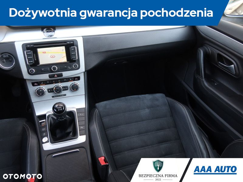 Volkswagen CC - 9