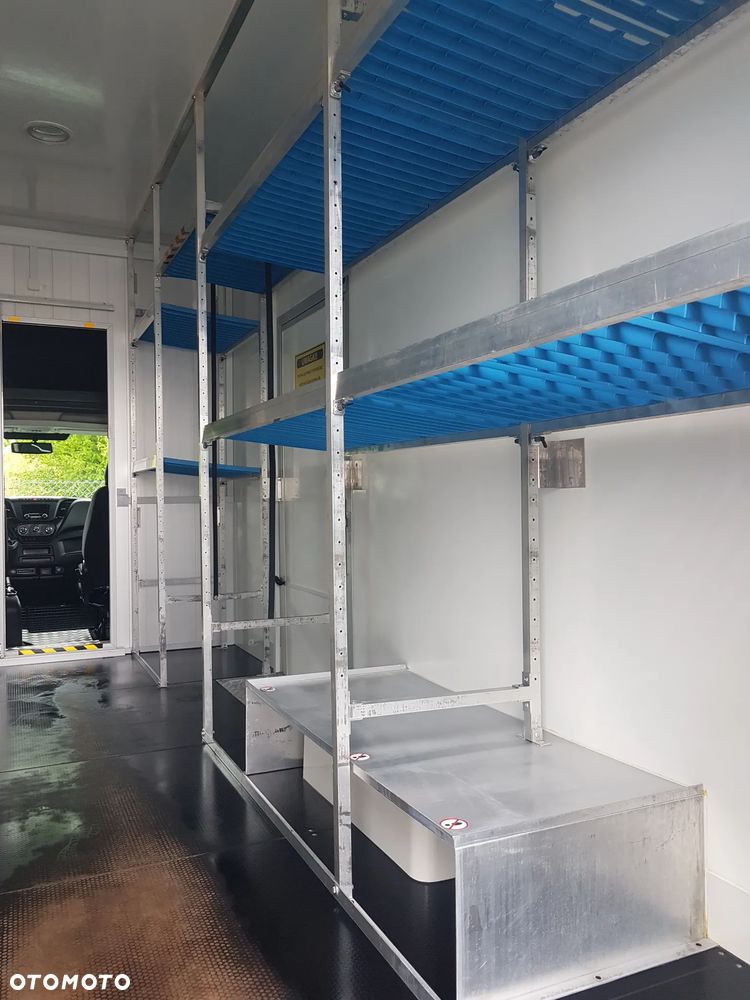 Iveco DAILY KONTENER NISKOPODŁOGOWY 4,43x2,23x2,42 SKLEP FOODTRUCK BAR KLIMA KONIOWÓZ KAMPER - 19