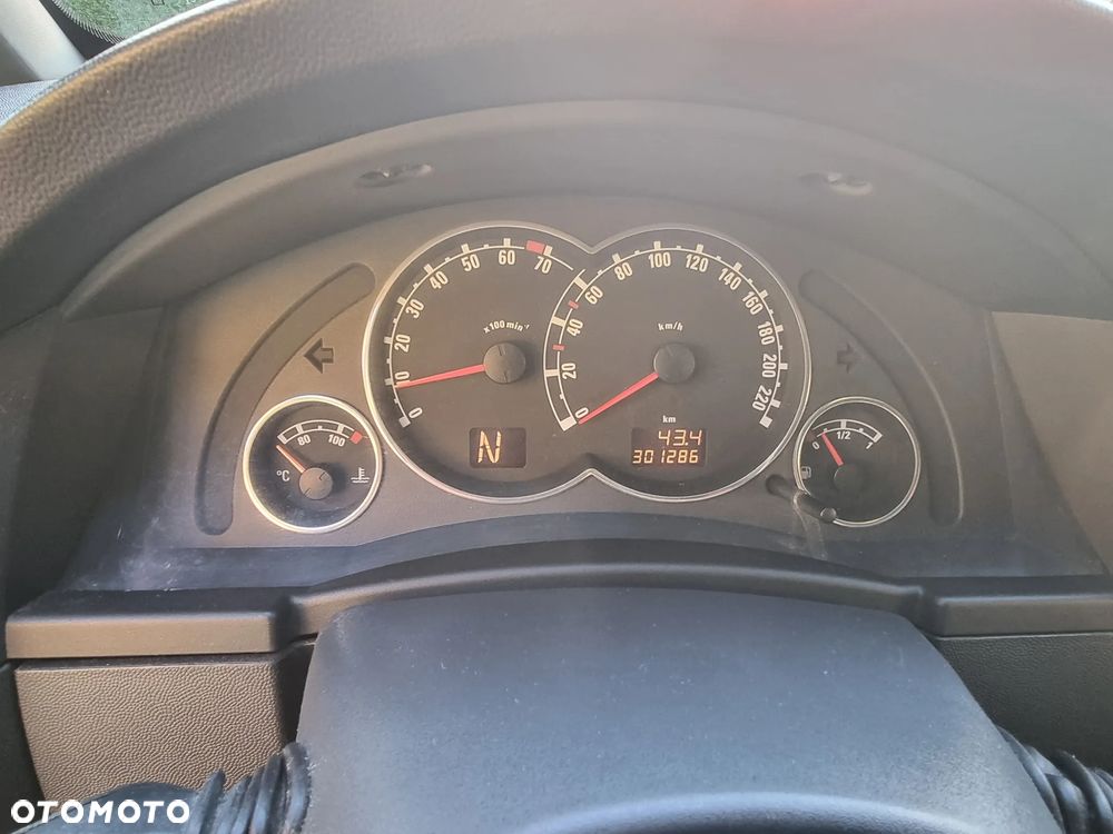 Opel Meriva - 11