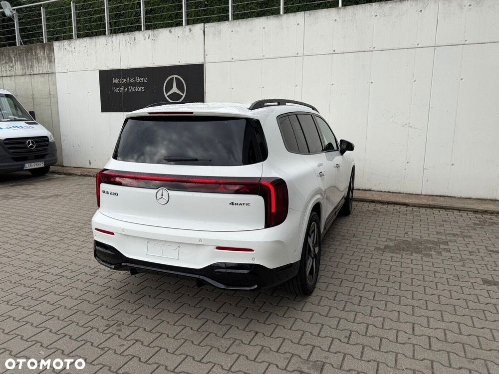 Mercedes-Benz GLB - 5