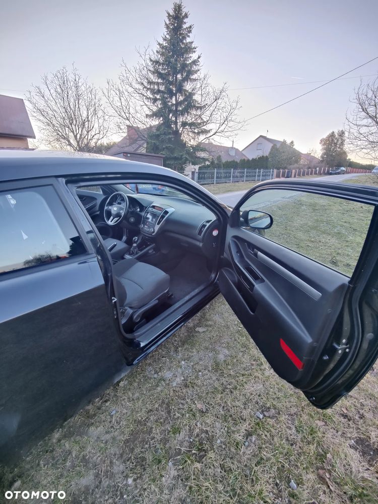 Kia ProCeed 1.6 crdi S - 9