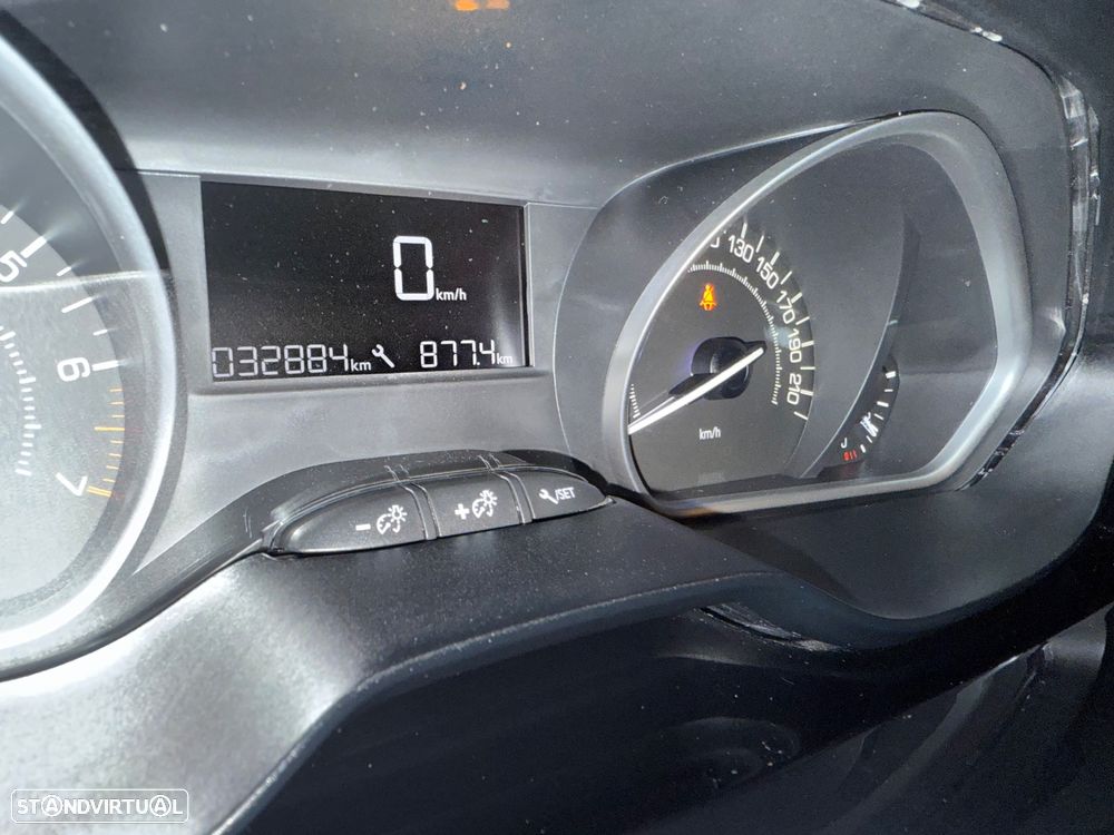 Peugeot 208 1.2 PureTech Style - 20