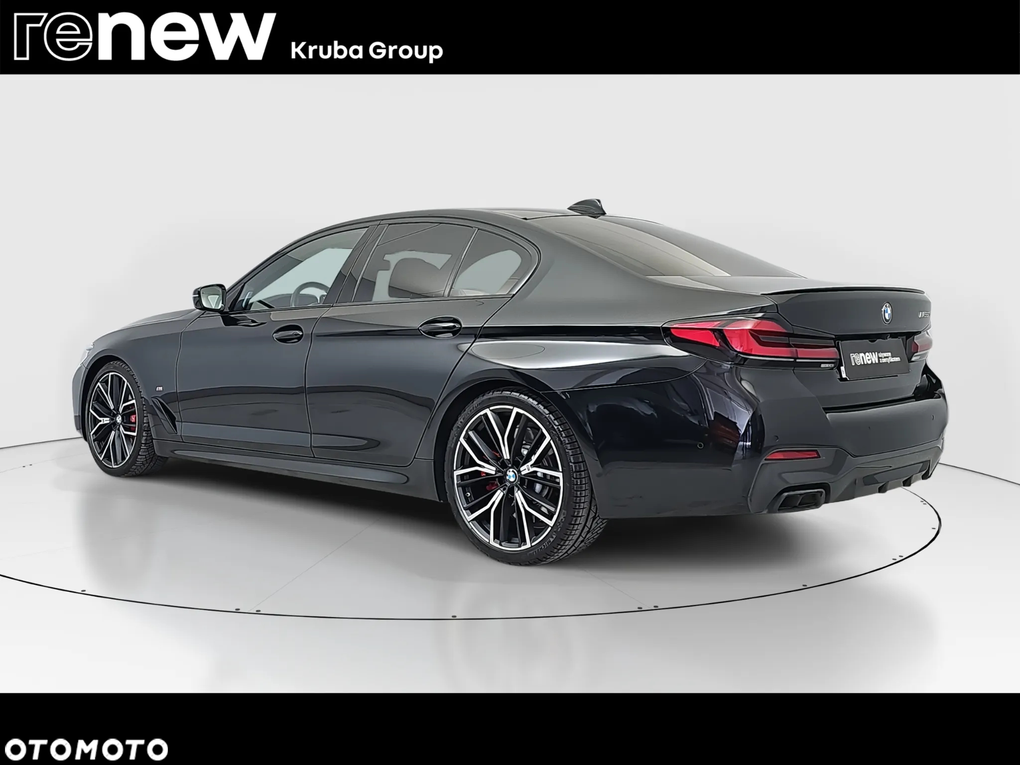 BMW Seria 5 M550i xDrive - 7