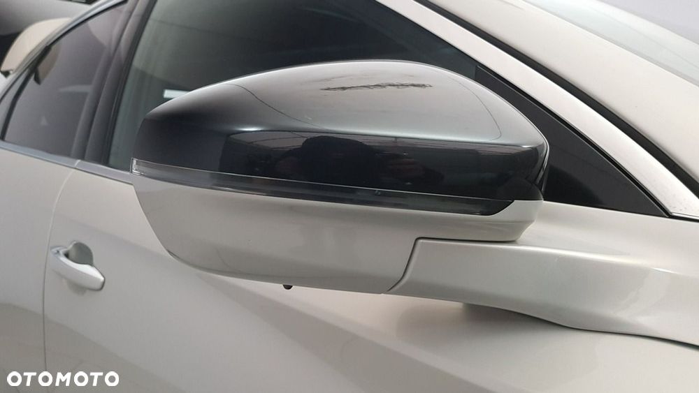 DS Automobiles DS 7 Crossback - 17